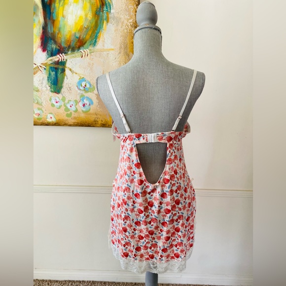 MARILYN MONROE SOFT LINGERIE SLIP WITH PADDED BRA & ADORABLE DETAILS 🌟NWT🌟 - Picture 8 of 15